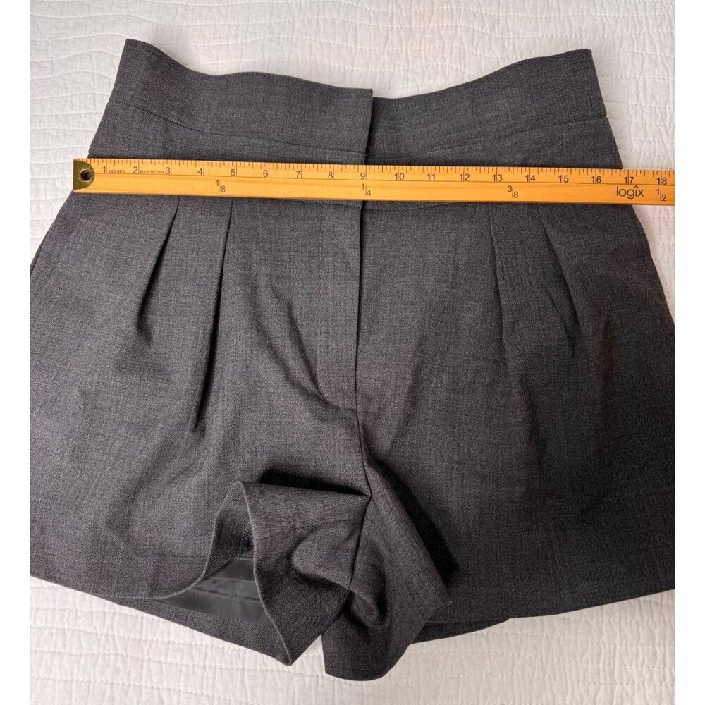 NWT Aritzia Babaton Bureau Grey Fold Over Shorts Woman’s SZ 8 - Picture 10 of 12